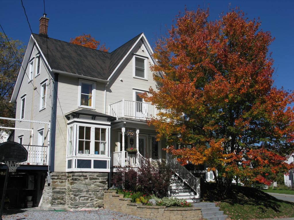 Auberge Marquis De Montcalm Sherbrooke Zewnętrze zdjęcie