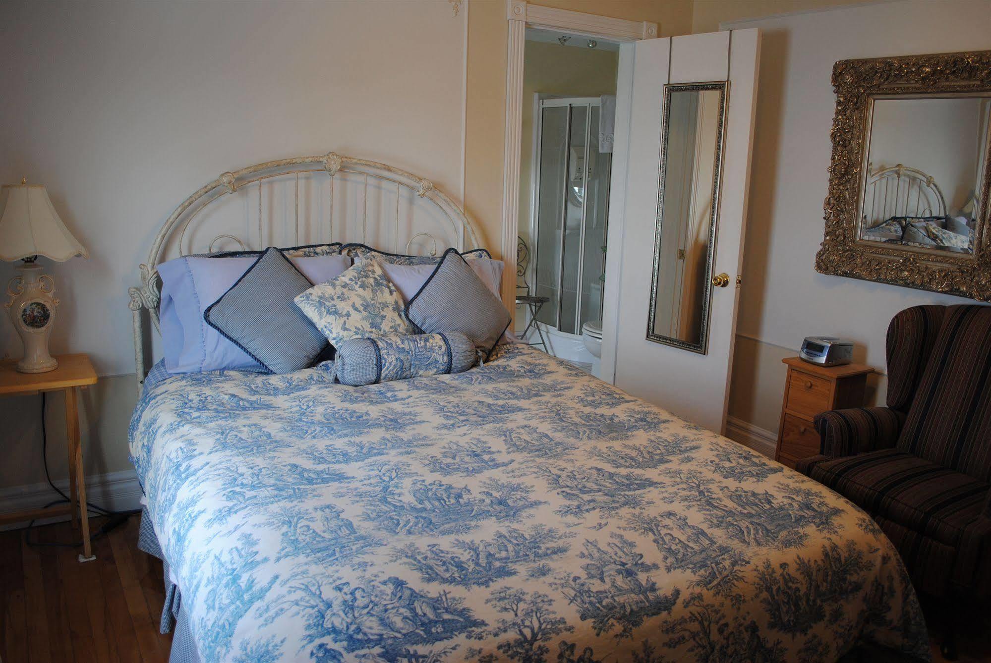 Auberge Marquis De Montcalm Sherbrooke Zewnętrze zdjęcie