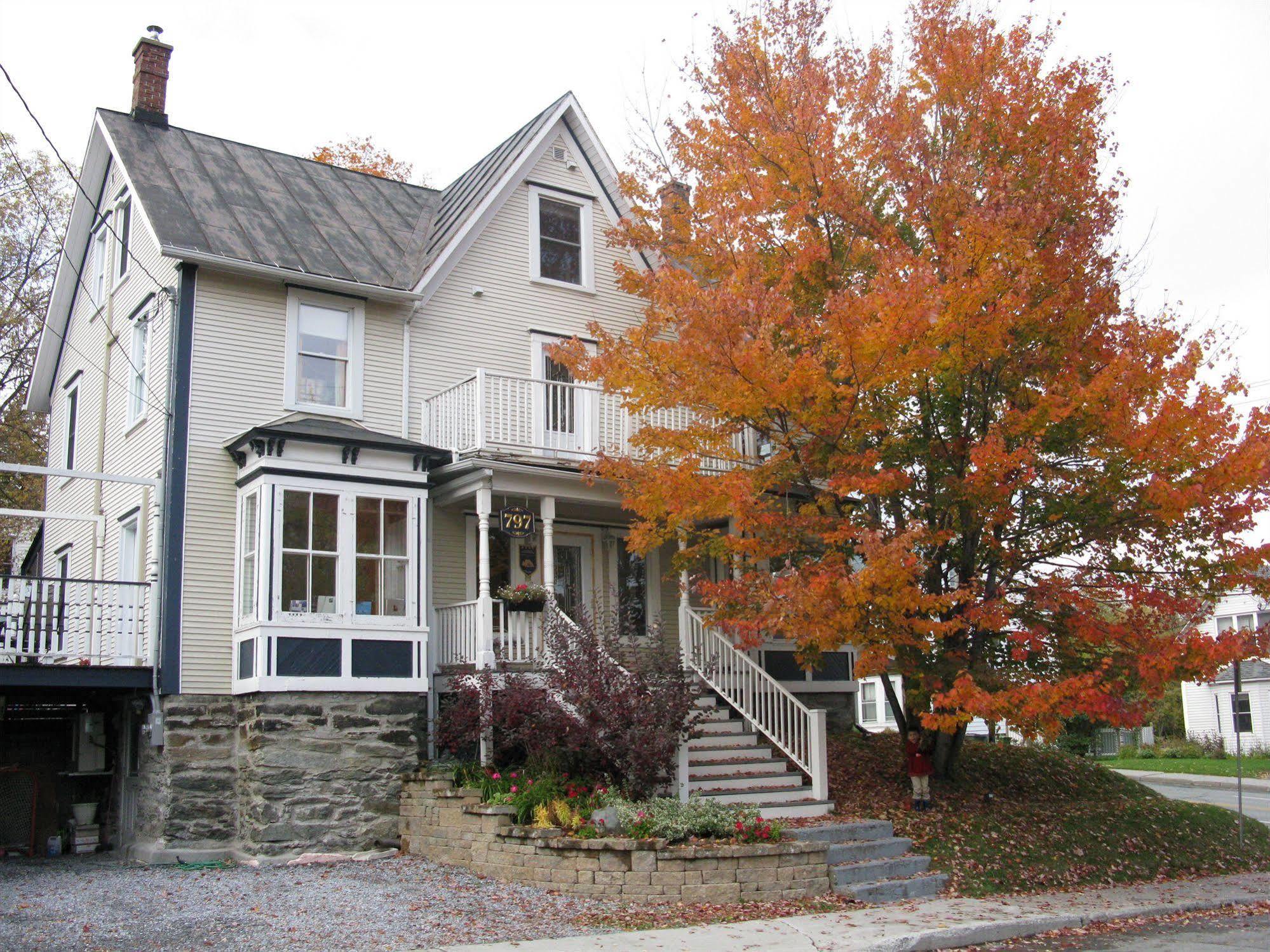 Auberge Marquis De Montcalm Sherbrooke Zewnętrze zdjęcie